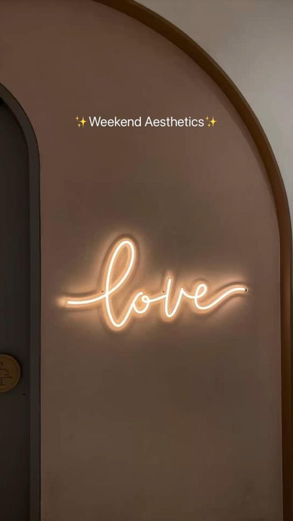 aesthetic weekend dump story template cinematic film strip Instagram story template cozy weekend aesthetic