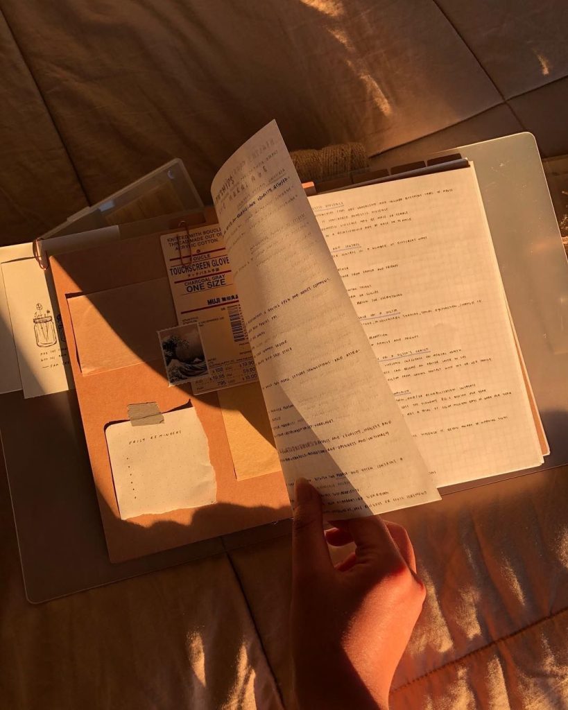 aesthetic university story template lecture notes instagram story template notebook paper vintage